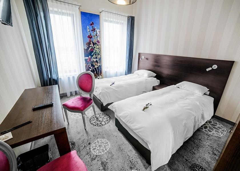 Lawendowe Termy Hotel Uniejow Szoba fotó