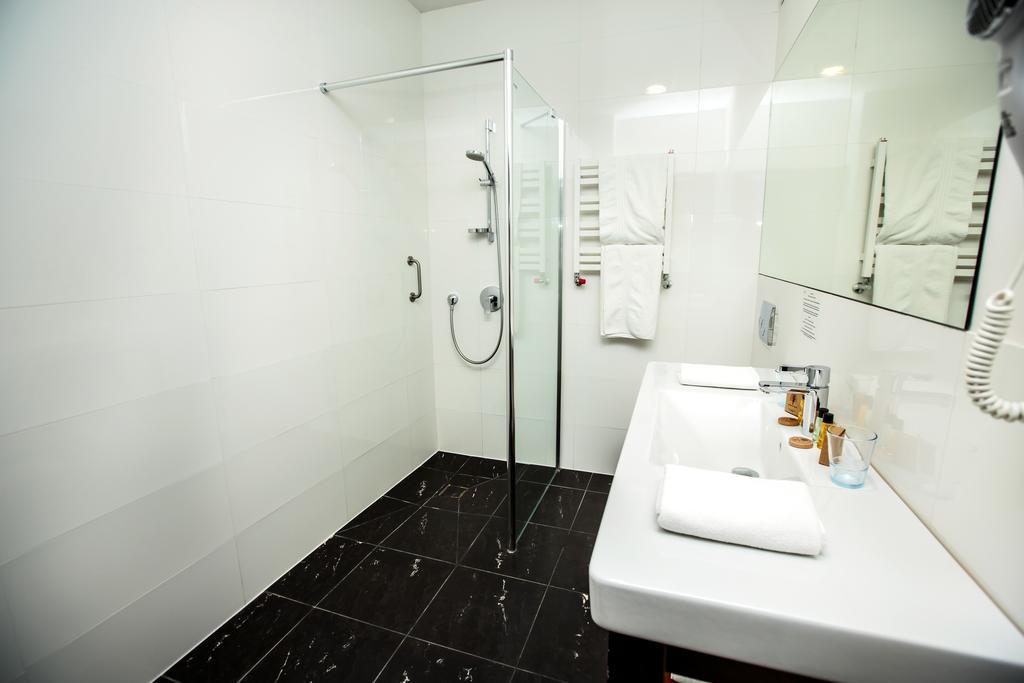 Lawendowe Termy Hotel Uniejow Kültér fotó